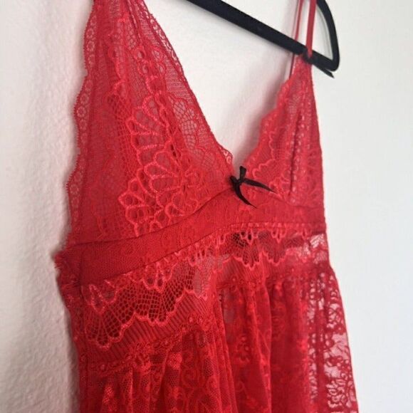 Carrie Amber Women's Intimates Red Laced Cami Slip Sweetheart Dress Size Medium - Picture 10 of 10